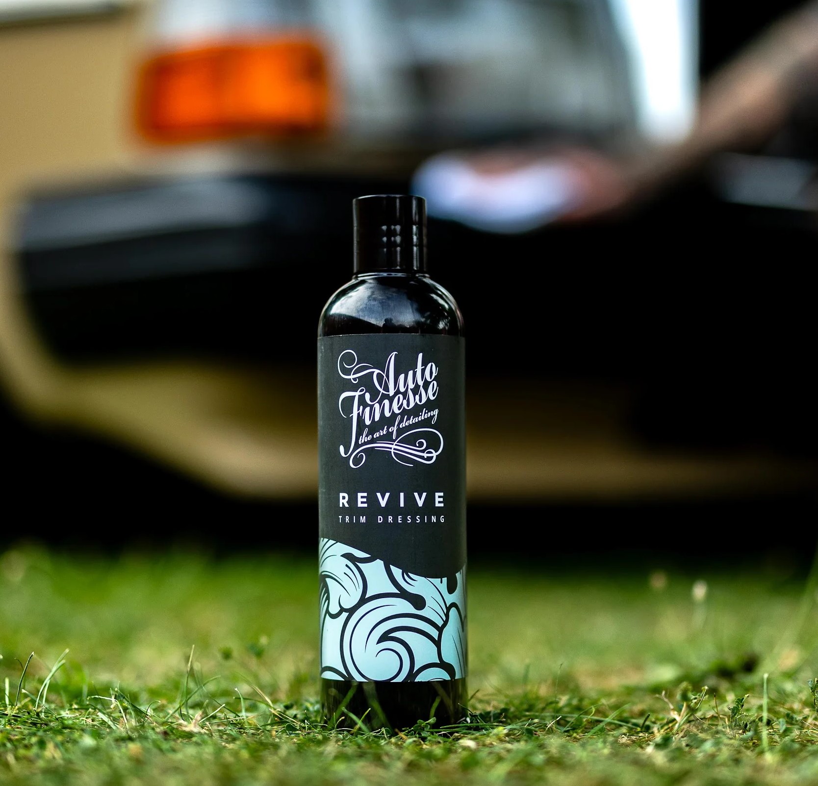 Revive Trim Dressing - 06